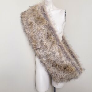 Tommy Bahama Faux Fur Wrap Scarf